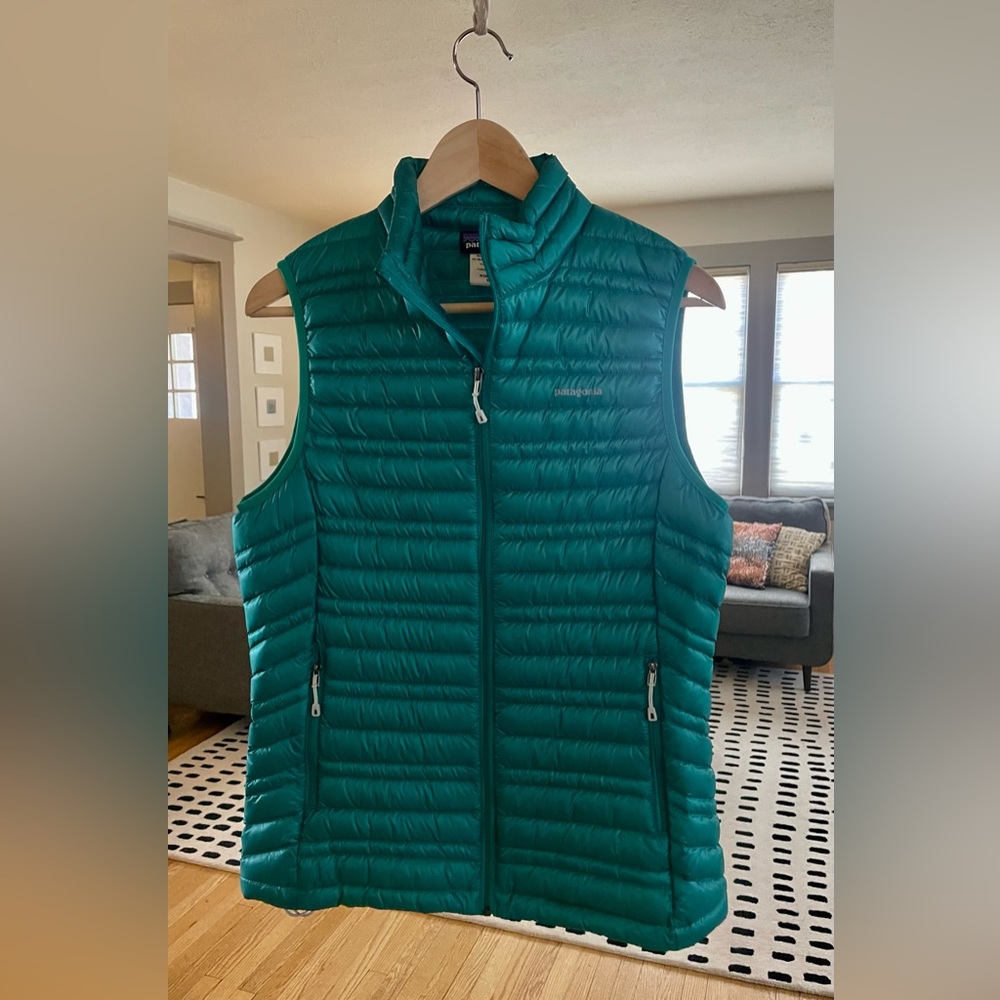 Patagonia Ultralight Down Vest in Emerald